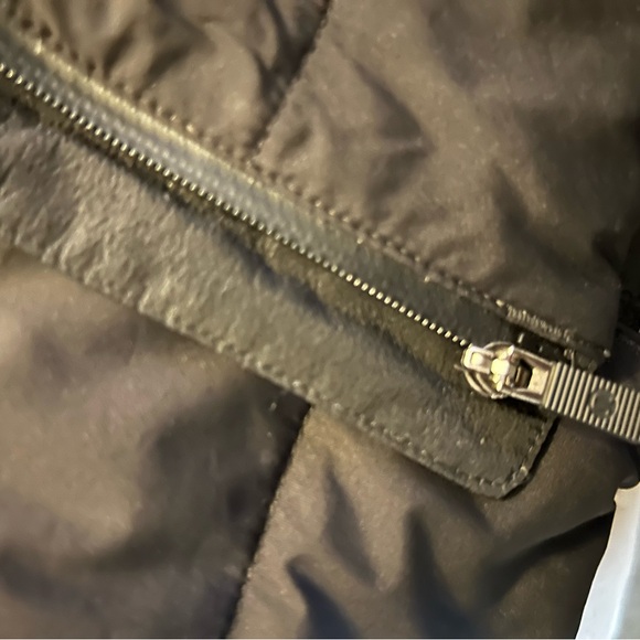 Lulu lemon Down for it all vest - Picture 3 of 4